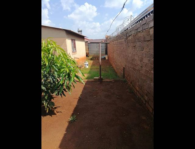 2 BEDROOM HOUSE FOR SALE IN SOSHANGUVE SOUTH